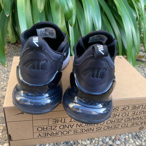 Nike Air Max 270 - Picture 5 of 5